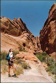 Devil's Garden trail in juni 1992. Beneden met stapels steentjes al wegwijzers.