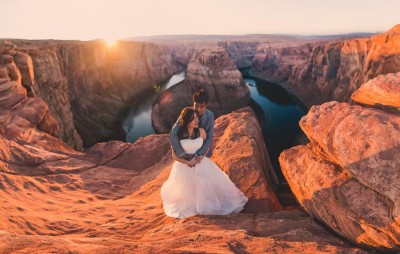 bruidsfoto's bij horseshoebend. Page, Az