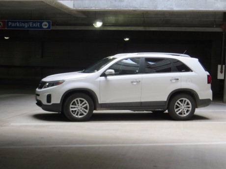 kia-sorent-side.jpg