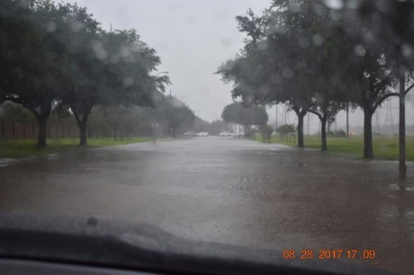 Bayou (brug) kruising University Boulevard en Commonwealth.