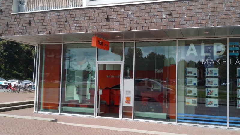 sixt.jpg